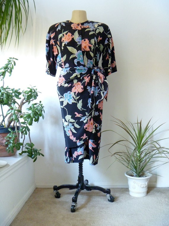 JAVA WRAPS Vintage Floral Silk Dress circa 1980Size 10 St.