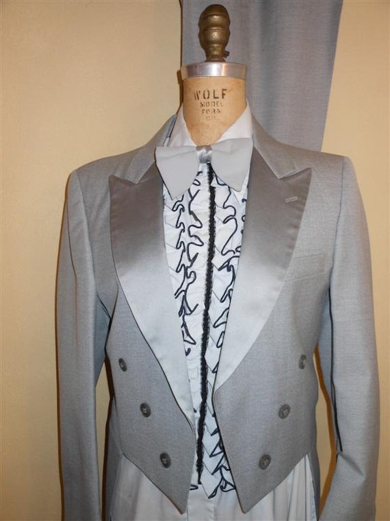 Vintage 70s gray 2 pc. tuxedo. 43S Jacket by Classicvintageclothe