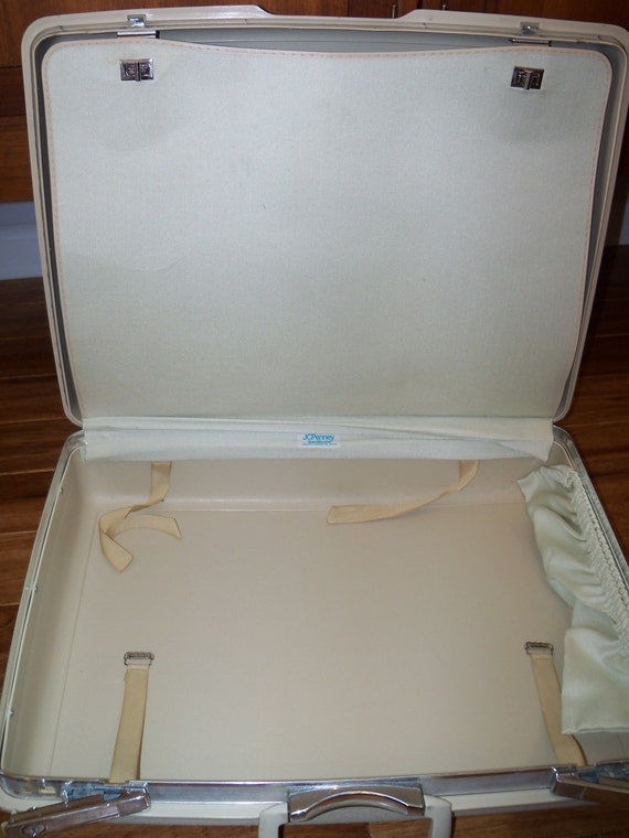 Samsonite White Suitcase Set of 3 for JCPenny Hardsided
