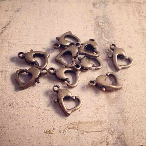 6 Pcs Antique Bronze Heart shaped Lobster Claws jewelry