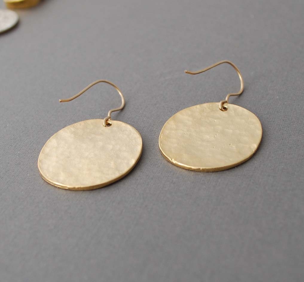 Large Gold Hammered Circle Earrings by JENNYandJUDE on Etsy