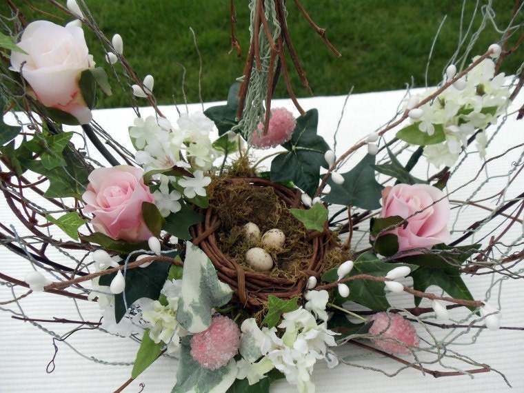Twig and Chicken Wire Heart Flower Arrangement with Bird Nest