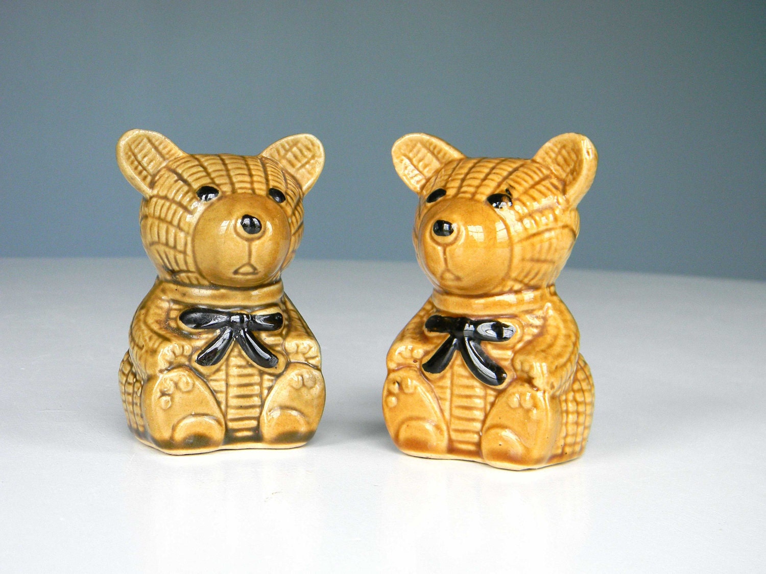 Vintage Teddy Bear Salt and Pepper Shakers by MustyMusts on Etsy