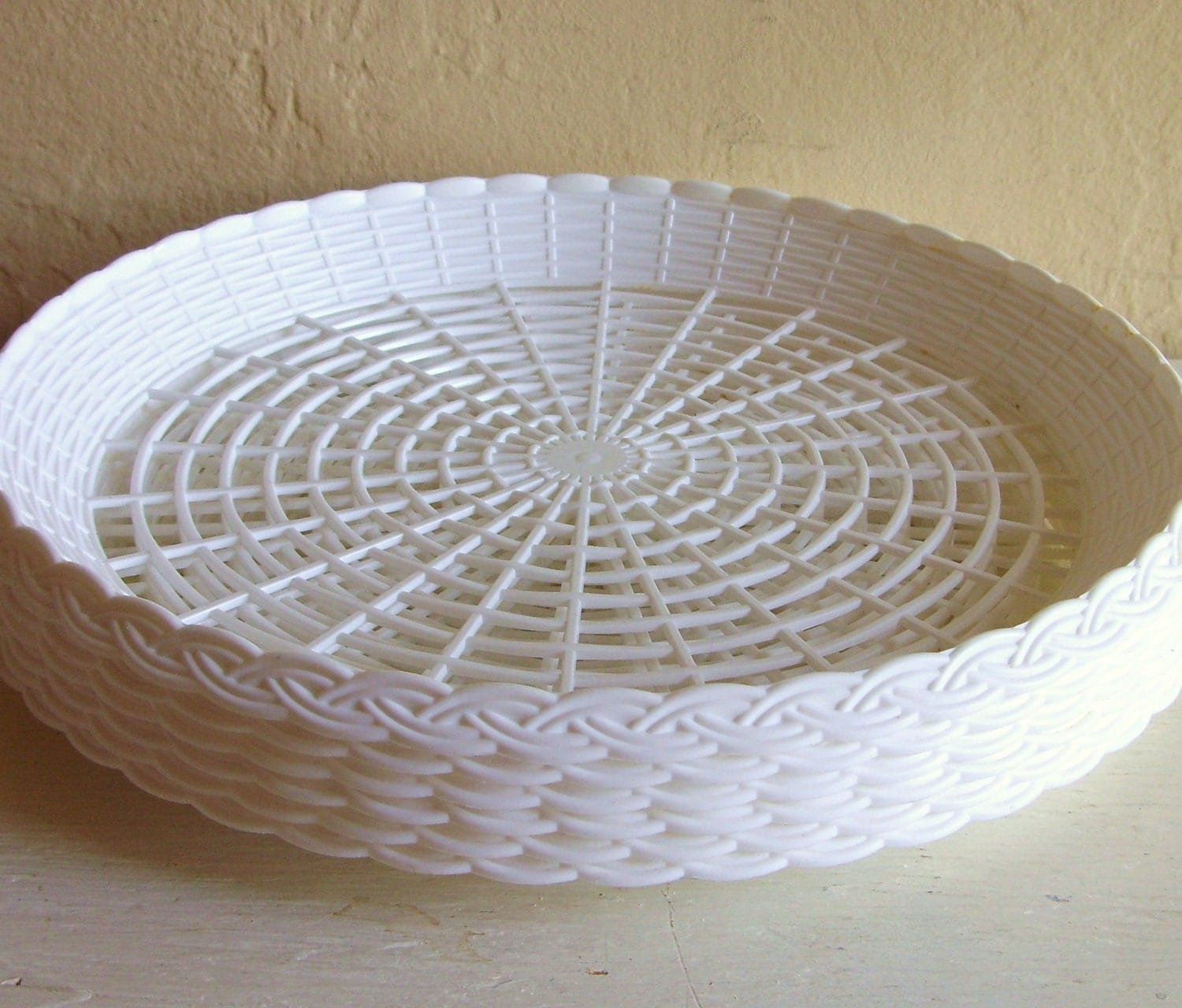 Paper Plate Weaving