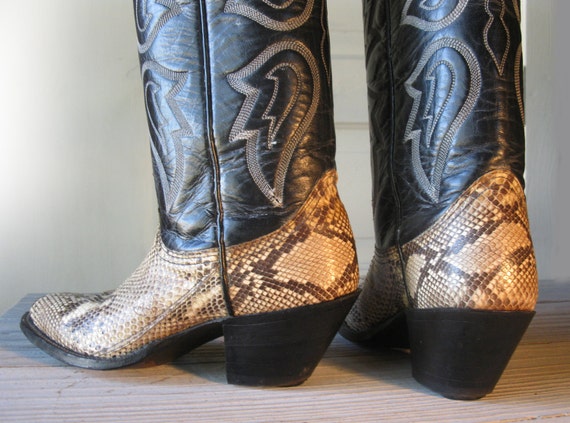 Women's NOCONA Black & Snake Skin Cowboy Boots All