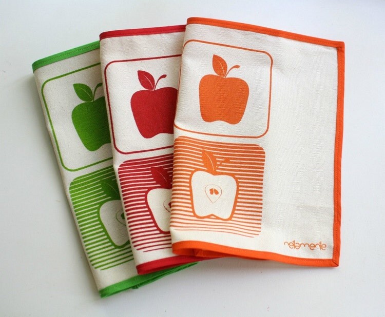 APPLE PLACEMATS set of 2 table mats screenprinted by Netamente