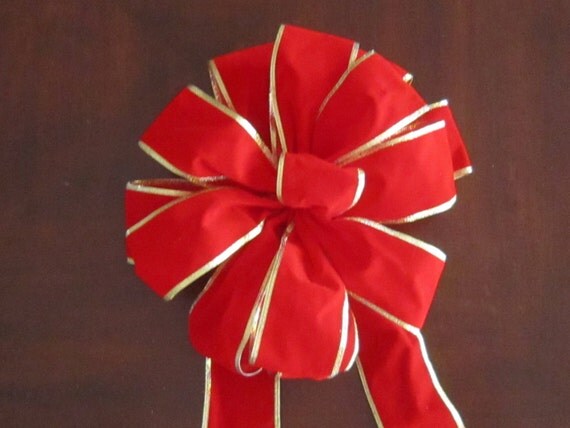items similar to red velvet bow christmas bow tree items similar to red velvet bow christmas bow tree