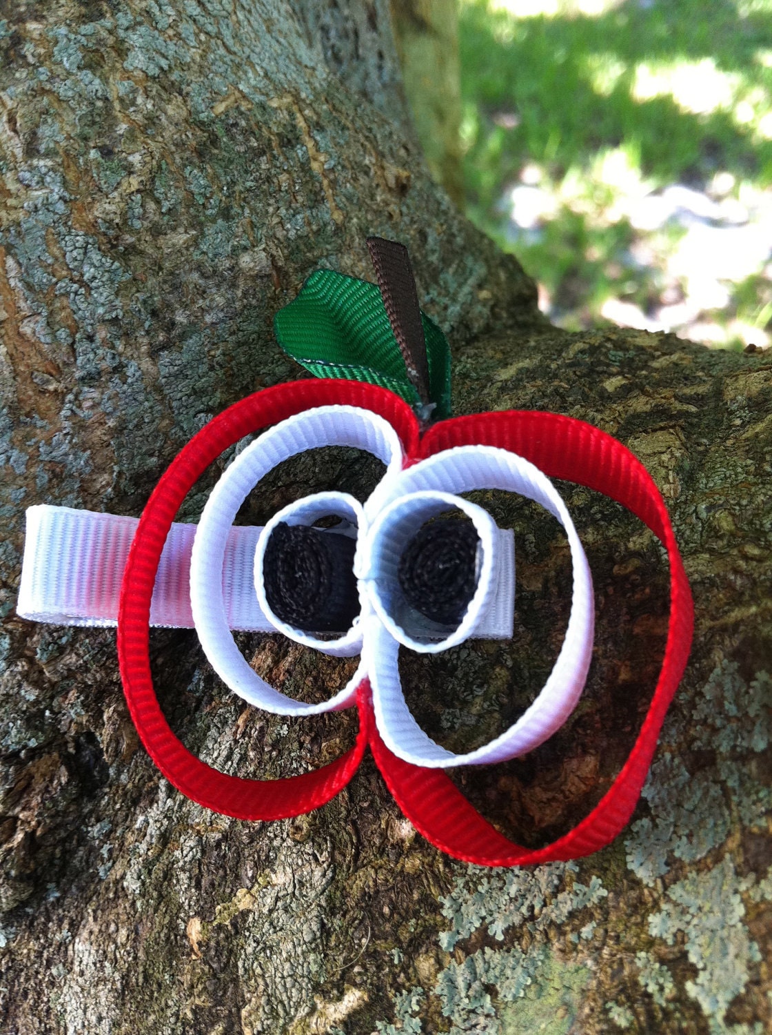 Apple Ribbon Sculpture Hair Clip