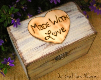 Mothers Day Gift, Rustic Recipe Box, Recipe Holder, 4 x 6 Cards, Rustic Kitchen Decor,