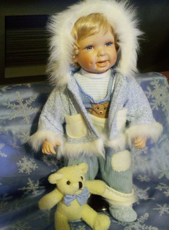 Vintage Swan Porcelian Collectible Doll