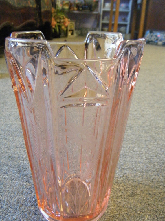 Items Similar To Vintage Pink Depression Glass Vase On Etsy 1577