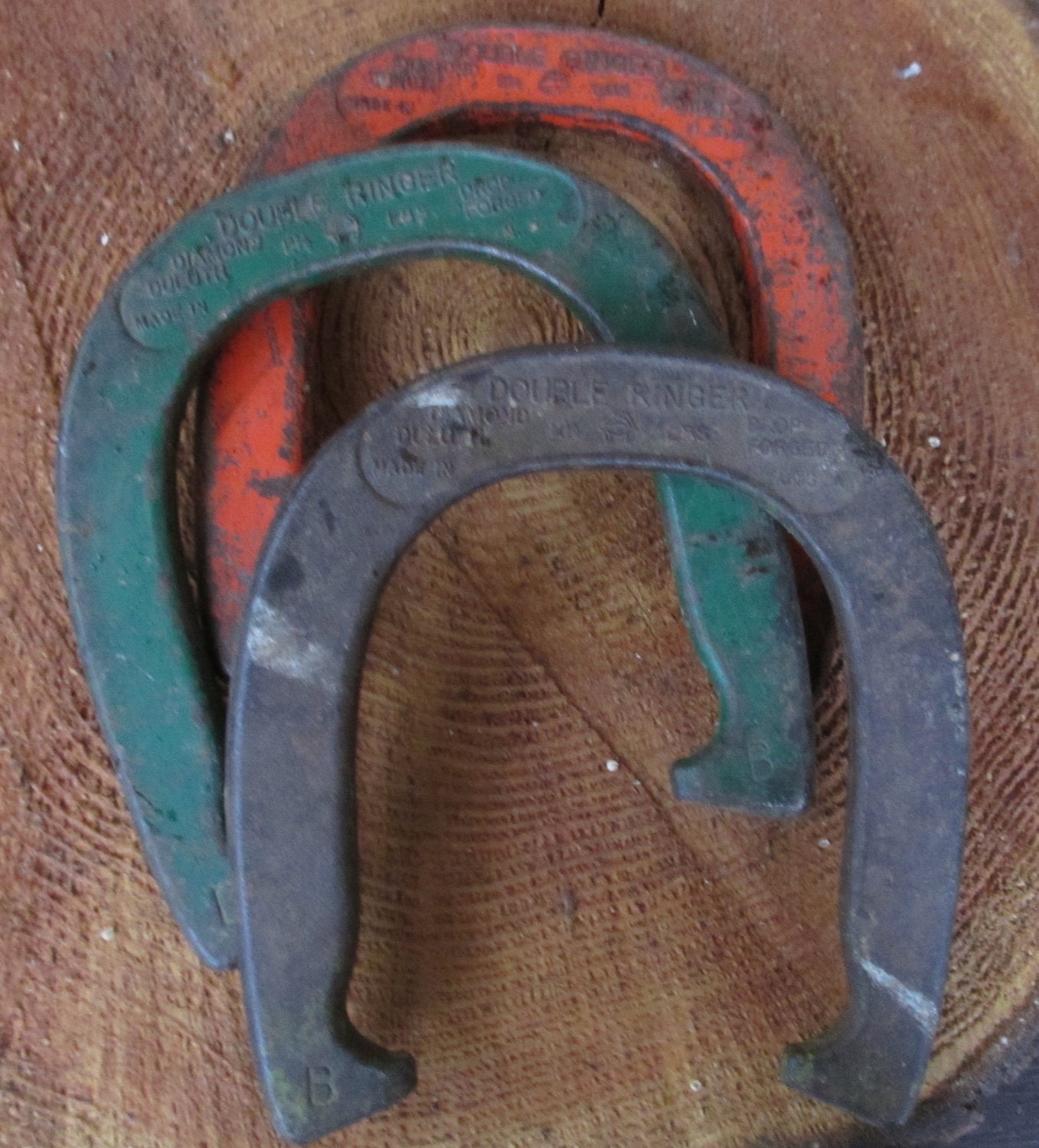 3 Antique Horseshoes Game