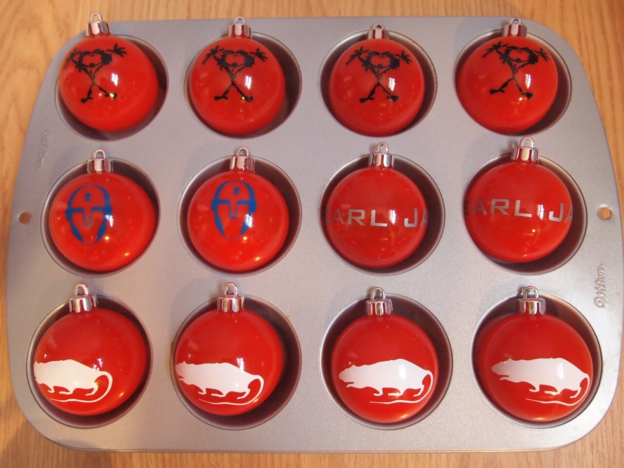 Pearl Jam Christmas Ornament 