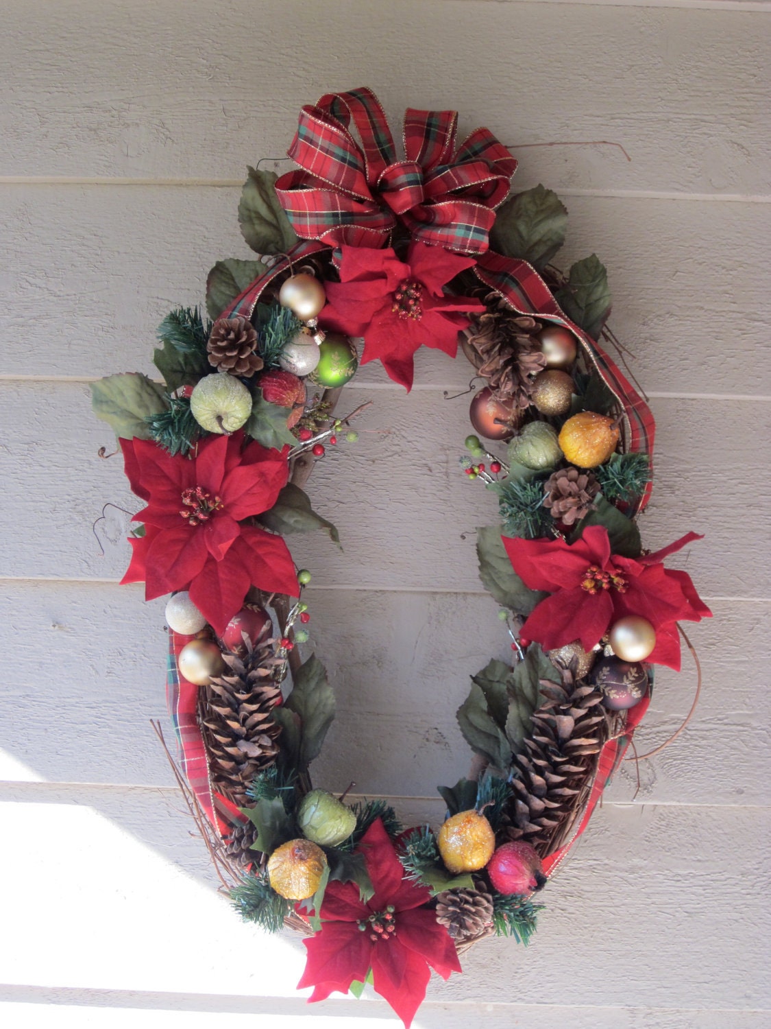 Oval Traditional Wreath with Tartan Bow or Table Wreath