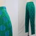 Vintage Emerald Green Rose Brocade Capri Pants