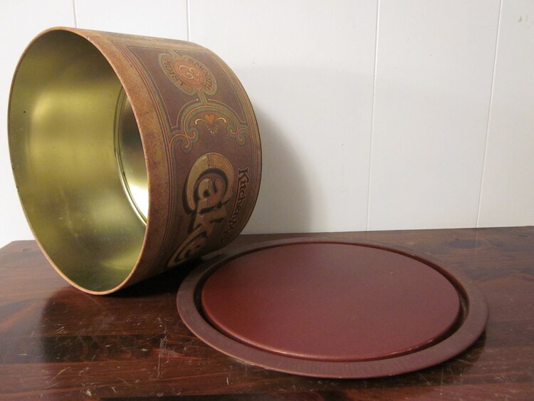 Vintage 1970s Kitchen Maid Cake Tin by Ballonoff by randomhallways