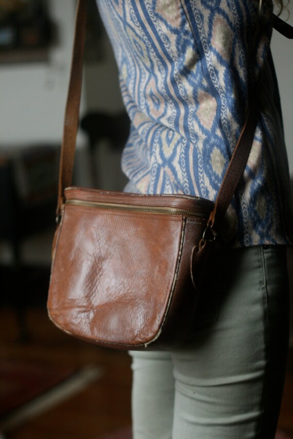 ladies leather camera bag