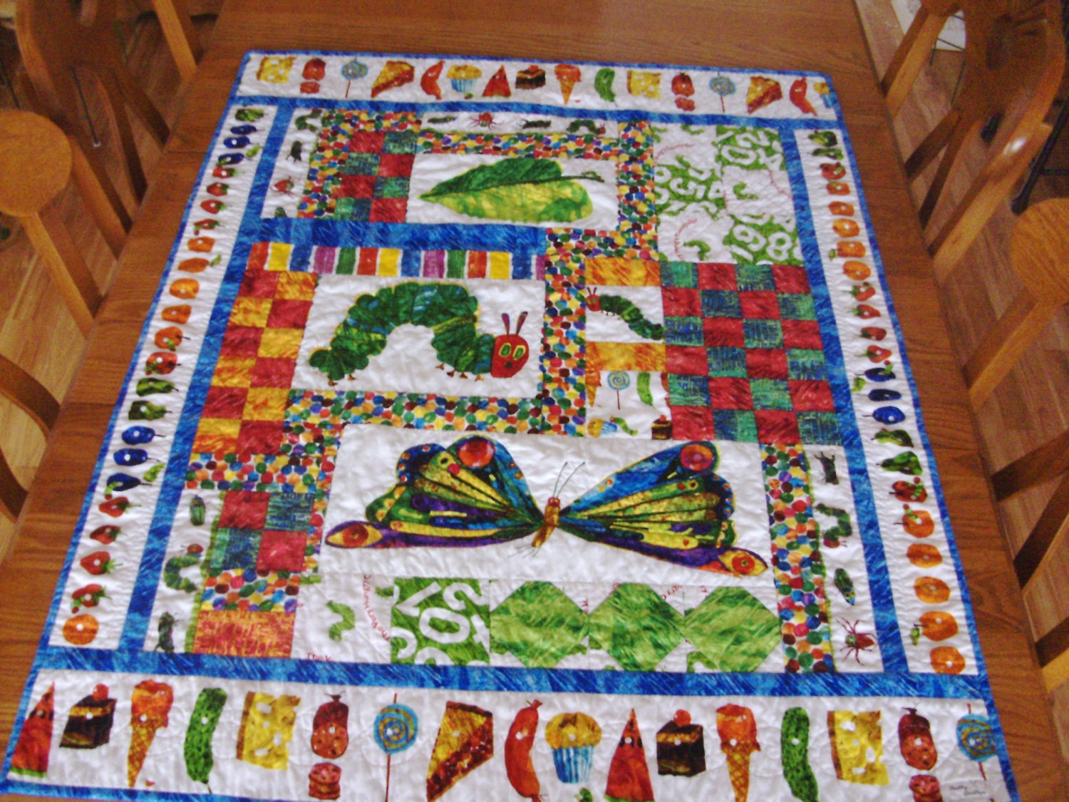 very-hungry-caterpillar-eric-carle-crib-quilt