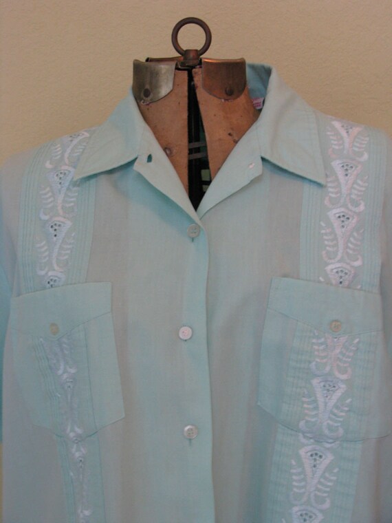 Vintage Mens Cuban Embroidered Guayabera Shirt by MolecularModern