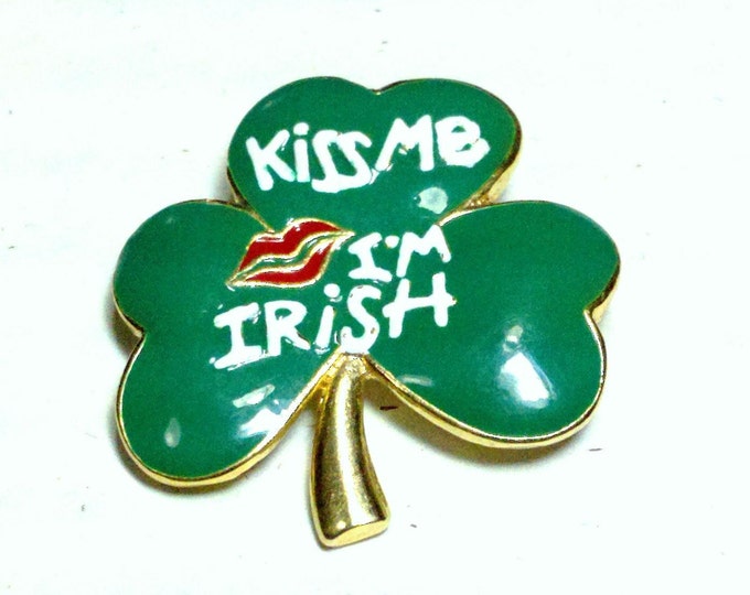 FREE SHIPPING Kiss Me I'm Irish shamrock brooch in white on green enamel with red lips SFJ signed