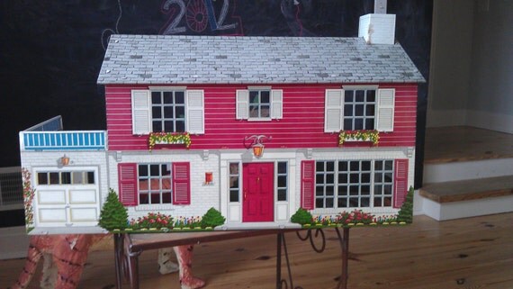 litho dollhouse