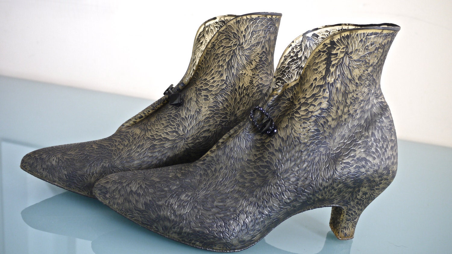 Vintage 1950s Galoshes Brocade Rubber Heeled Over Shoes