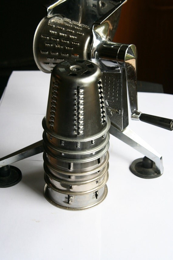 Vintage Saladmaster Food Processor w/8 Cones