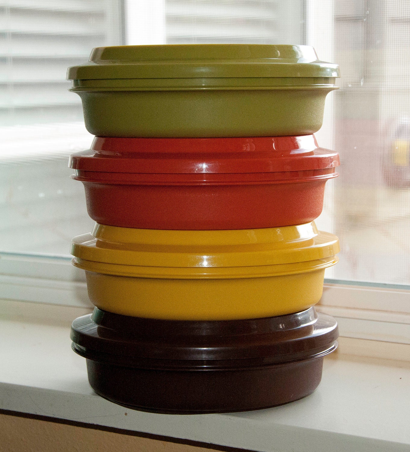Vintage Tupperware bowl set Harvest Colors