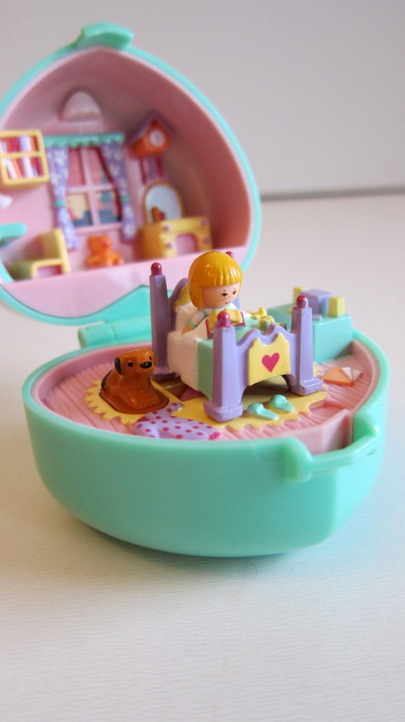 polly pocket bedroom playset