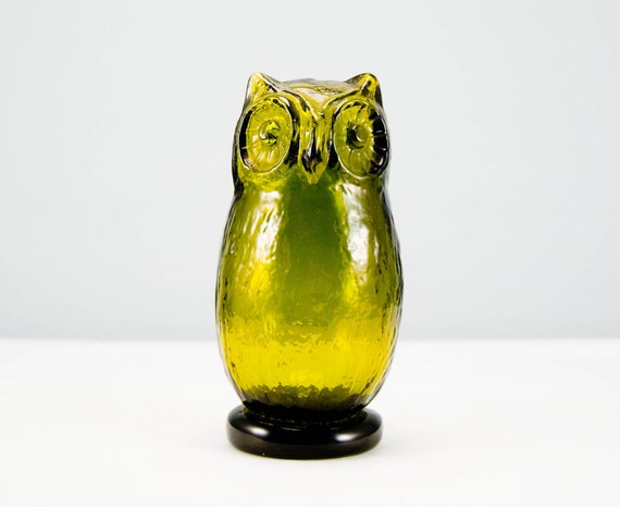 Limited Time SALE Beautiful Vintage Handblown Green Glass Owl