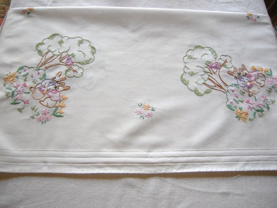 Lovely Vintage Easter Embroidery Rabbits with Eggbasket Linen