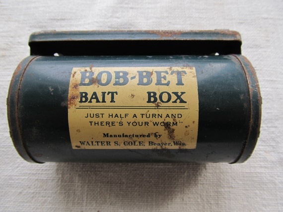 vintage-bob-bet-bait-box