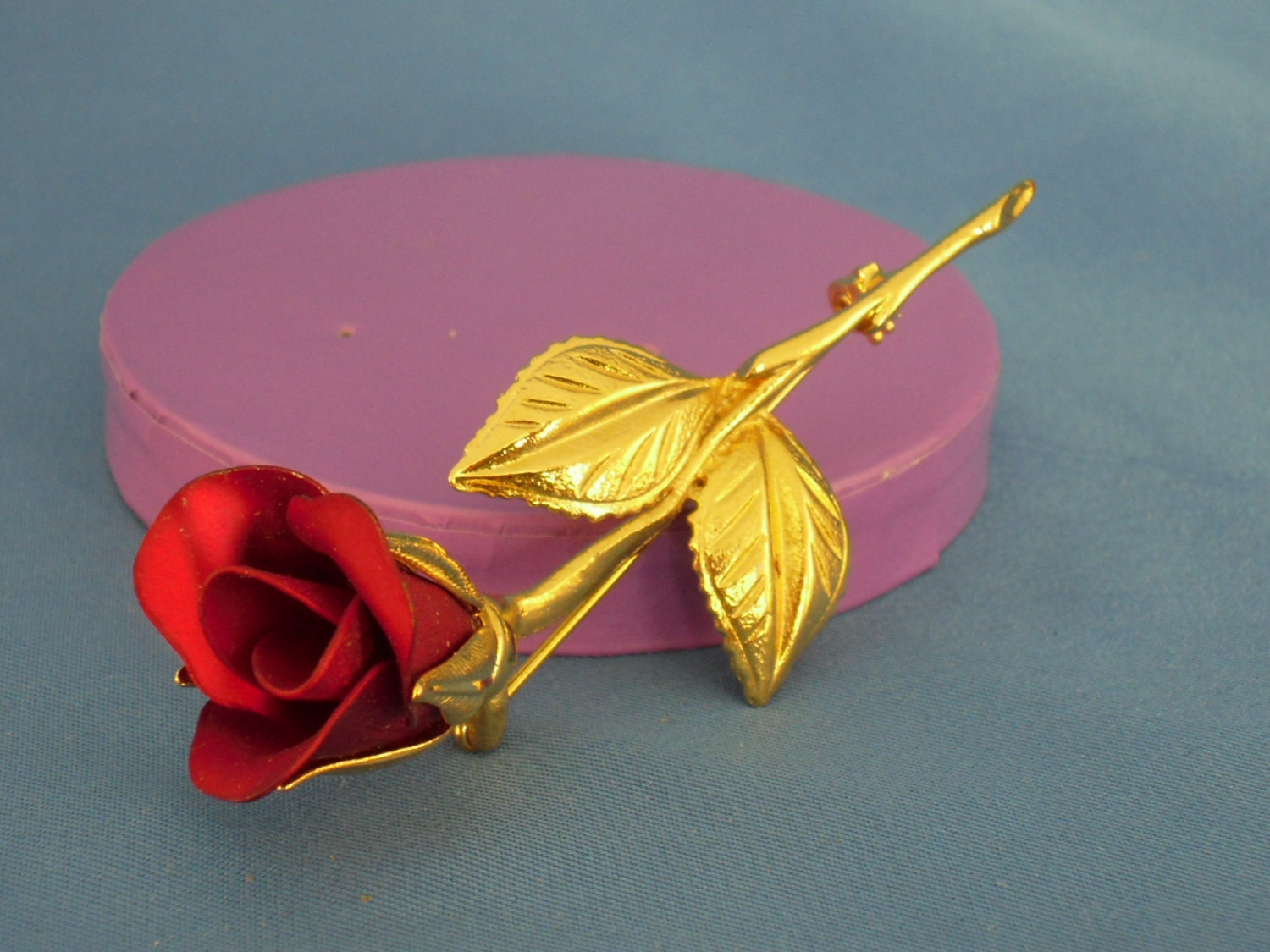 Vintage Red Rose Petal Brooch BP34