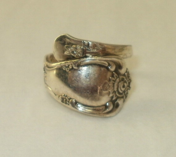 Vintage Wm A Rogers Oneida Silver Plate Spoon Ring by griffincat