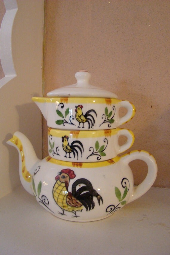 Rooster teapot