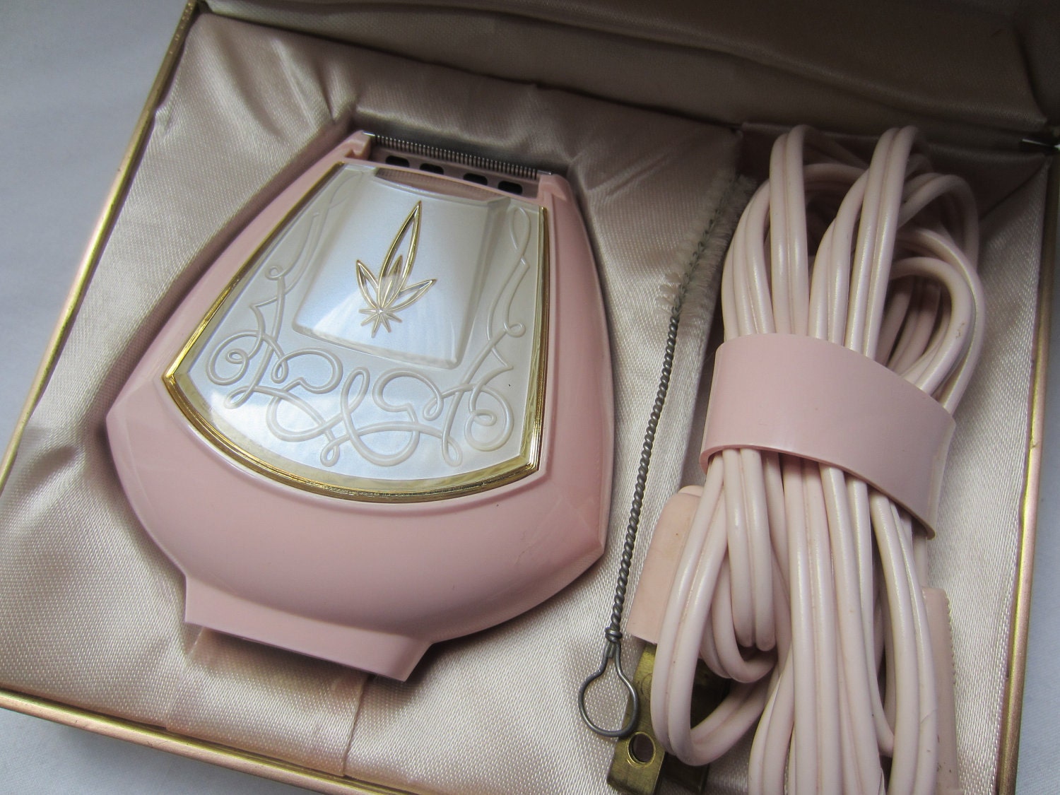 Vintage Retro Pink Lady Sunbeam Electric Shaver razor