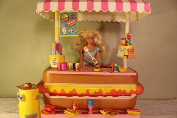 California Dream Barbie Hot Dog Stand California Dream Barbie Hot Dog Stand