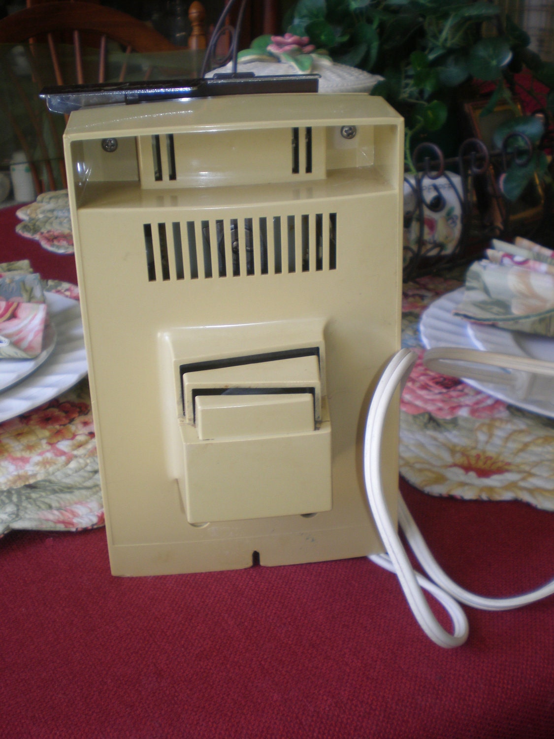 Vintage 1970's 1980s Sunbeam Automatic Electric Can Opener