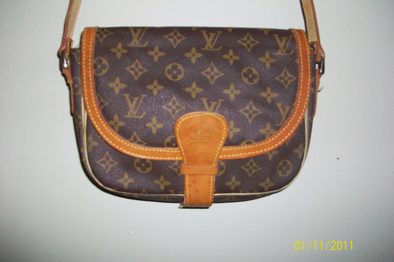 RESERVED Vintage Louis Vuitton Monogram Crossbody Shoulder bag