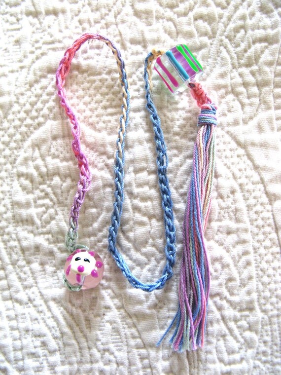 Items similar to Crochet Bookmark with Beads and Tassel on Etsy