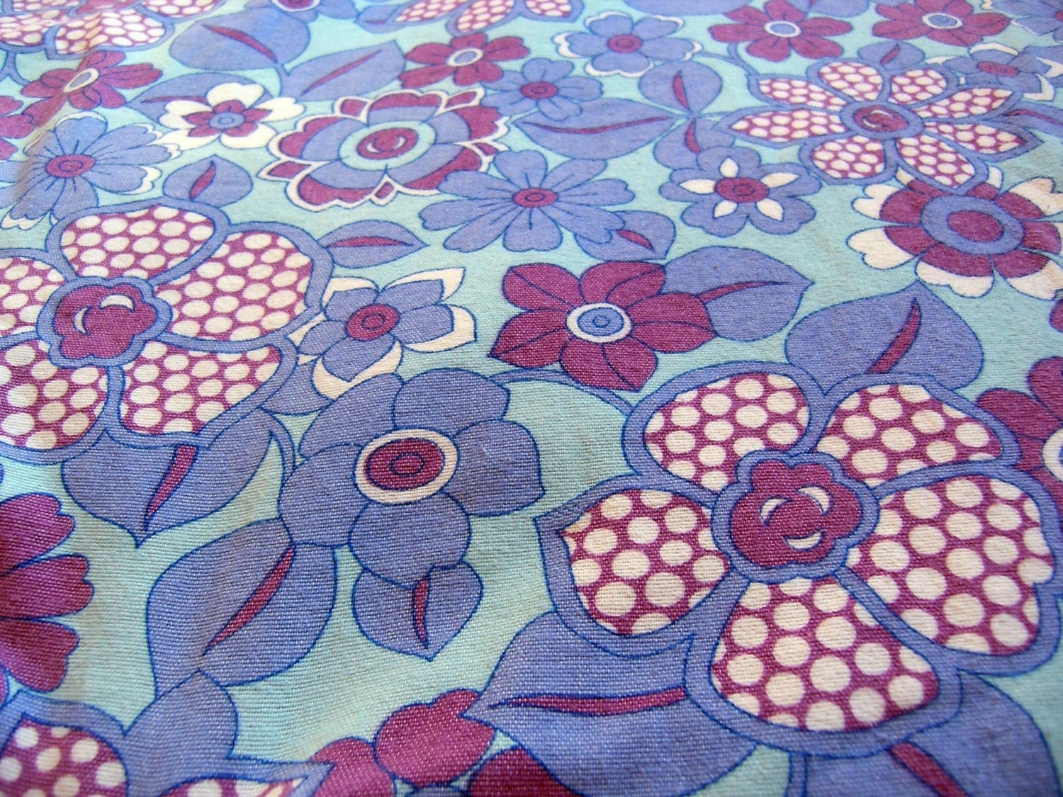 Vintage 1960s 70s Cotton Fabric Retro Flower Power Fabric