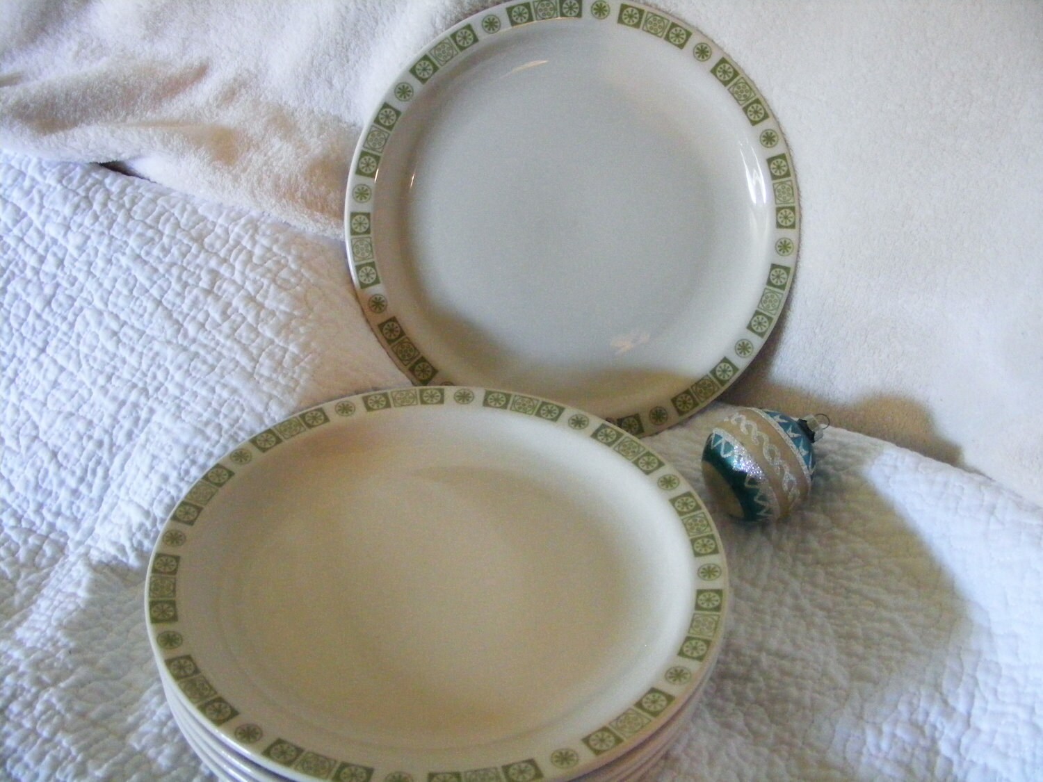 Vintage Restaurant ware Dinner plates Retro by vintagespokenhere