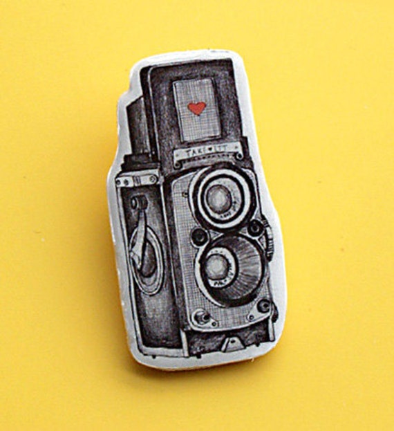 Retro camera Pin Brooch by pier7craft on Etsy