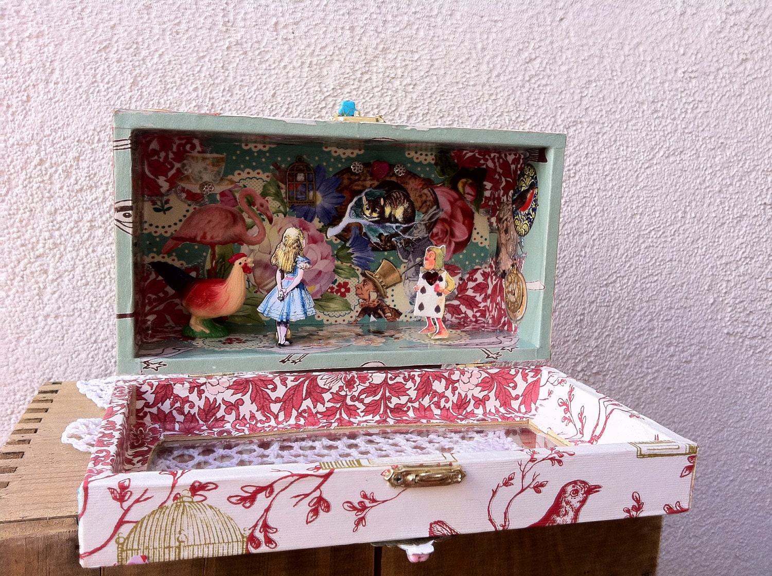 Shadow Box Diorama Alice meets the Cheshire cat