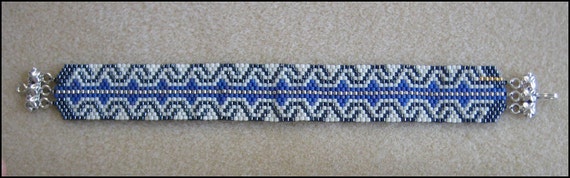 Items similar to Anasazi Geometric Pattern Flat-Peyote Bracelet on Etsy