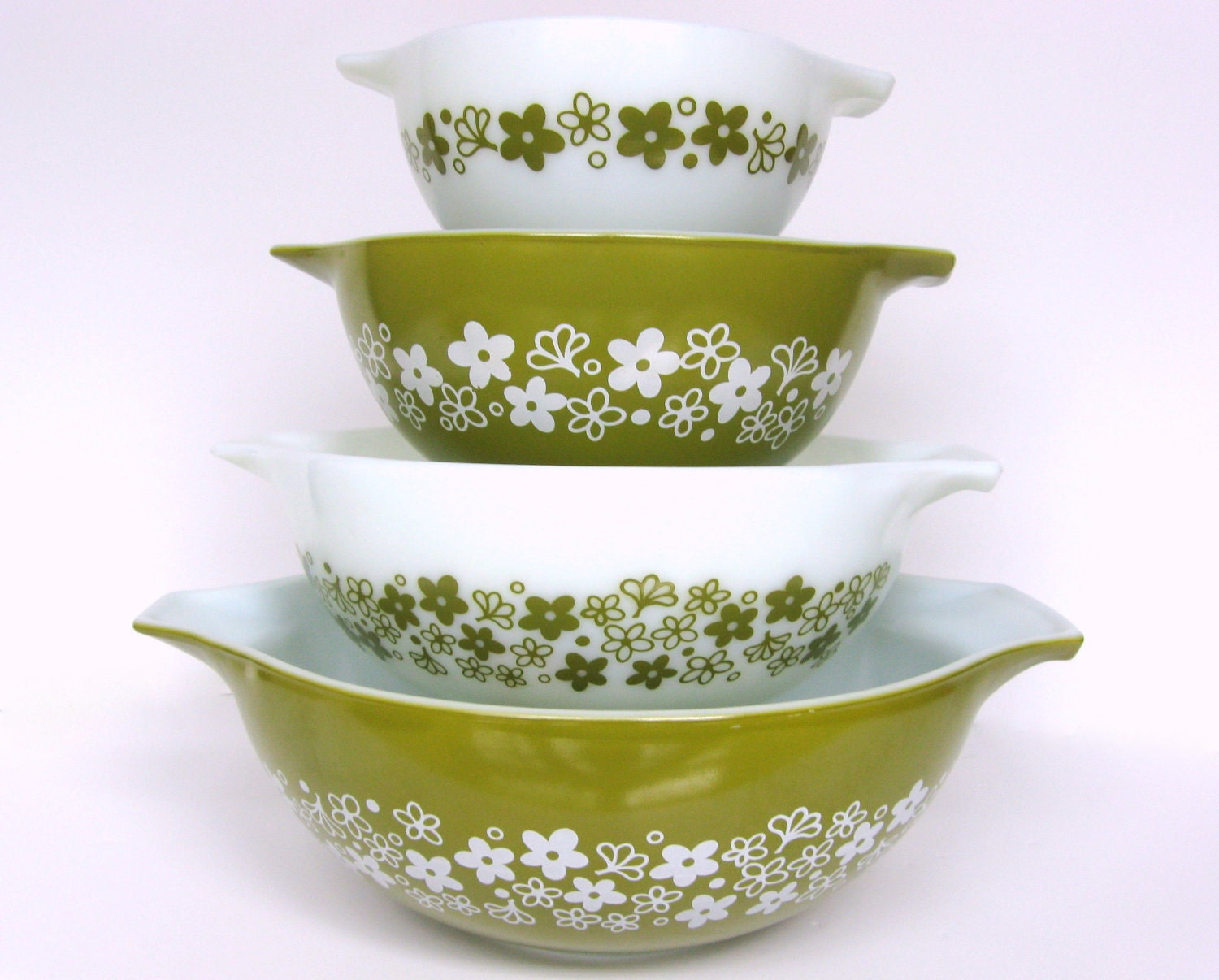 RESERVED FOR ELAINE Vintage Pyrex Crazy Daisy Mixing Bowls