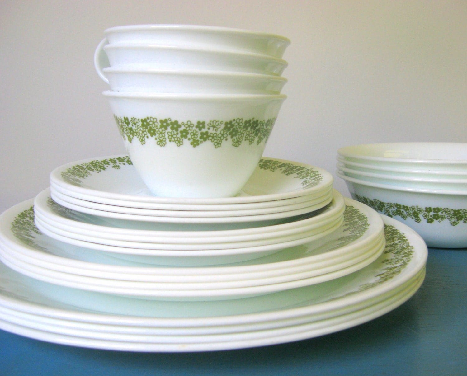 23-Pc Corelle Spring Blossom Dinnerware Set Service for 4