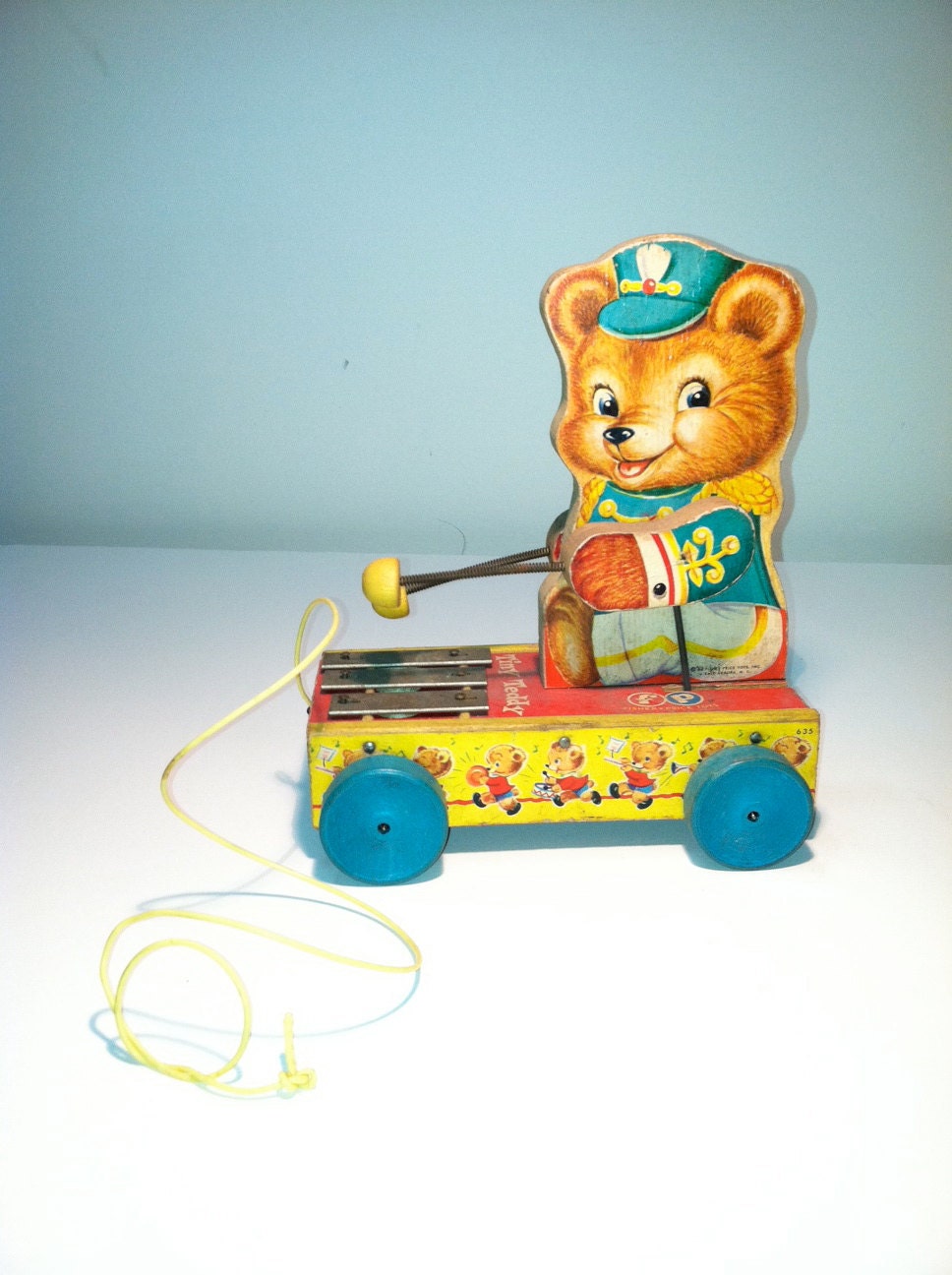 fisher price tiny teddy pull toy