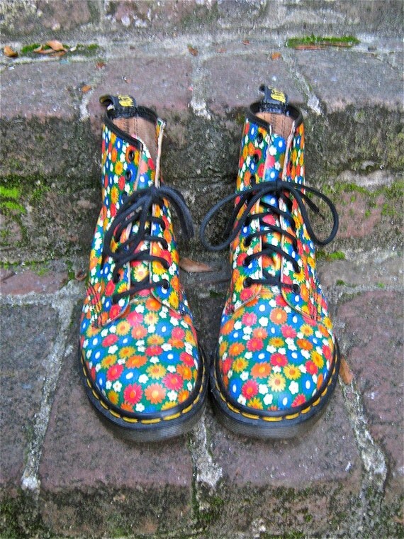 doc marten lace size