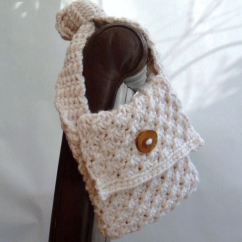 Knitting and Crochet Pattern for Daisy Stitch purse easy knit